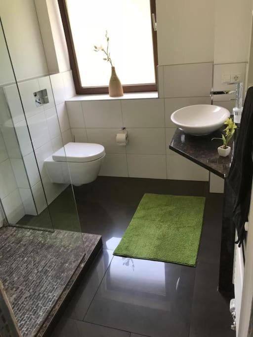 Apartamento Ein Zuhause Mit Schonem Garten Bonn Exterior foto